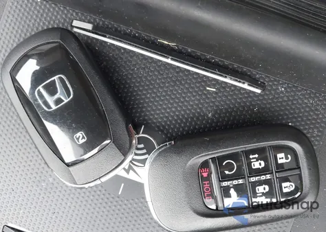 2025 Honda Odyssey Ex-L from USA, damaged, VIN 5FNRL6H66SB070617